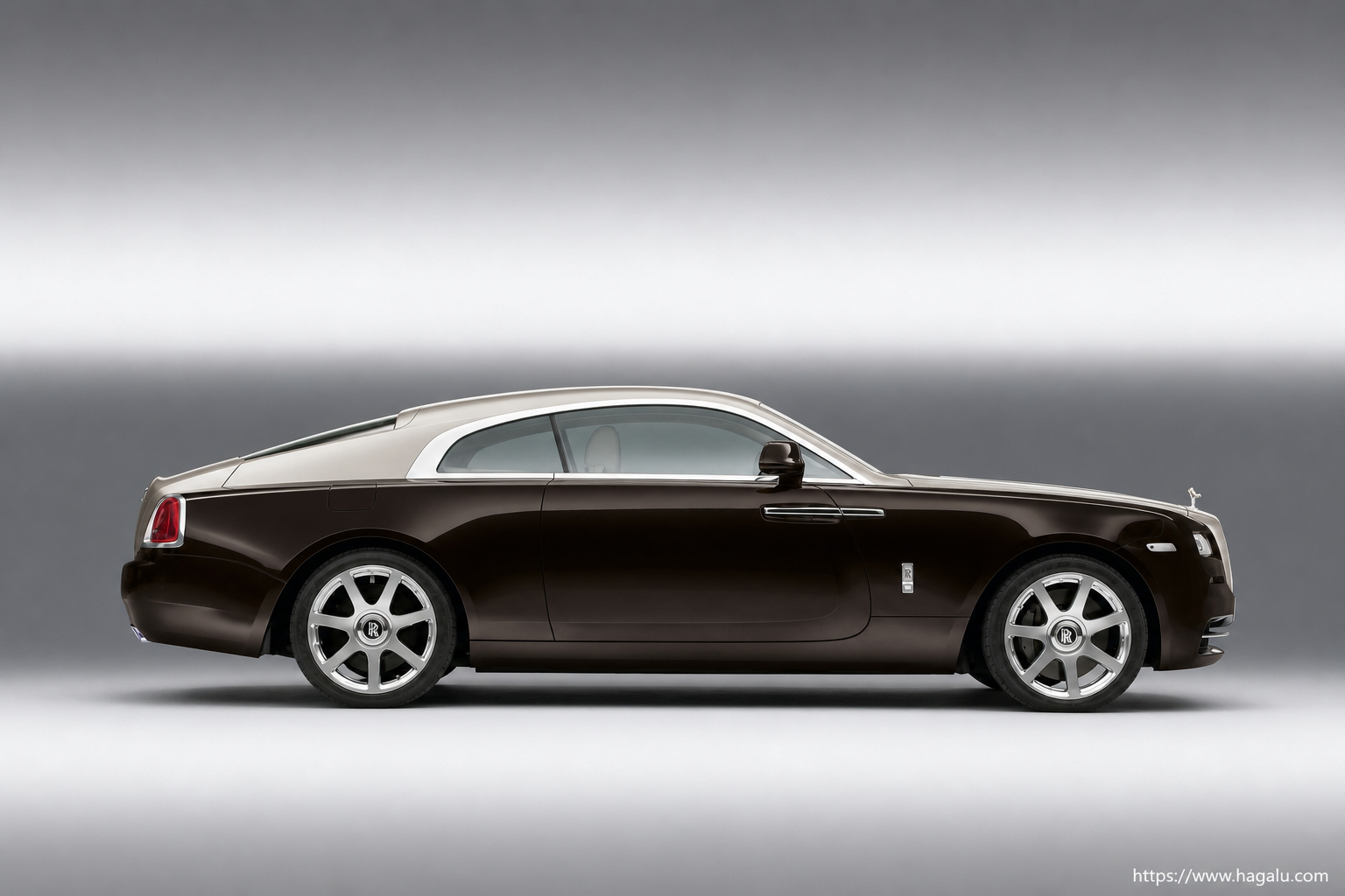 Rolls-Royce Wraith full side profile showing the roofline, doors and wheel design in South Africa