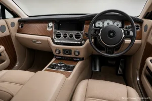 Rolls-Royce Wraith interior view 1 for South African vehicle comparison