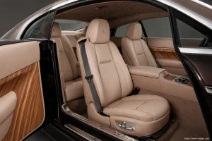 Rolls-Royce Wraith interior view 3 for South African vehicle comparison