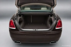 Rolls-Royce Wraith interior view 5 for South African vehicle comparison