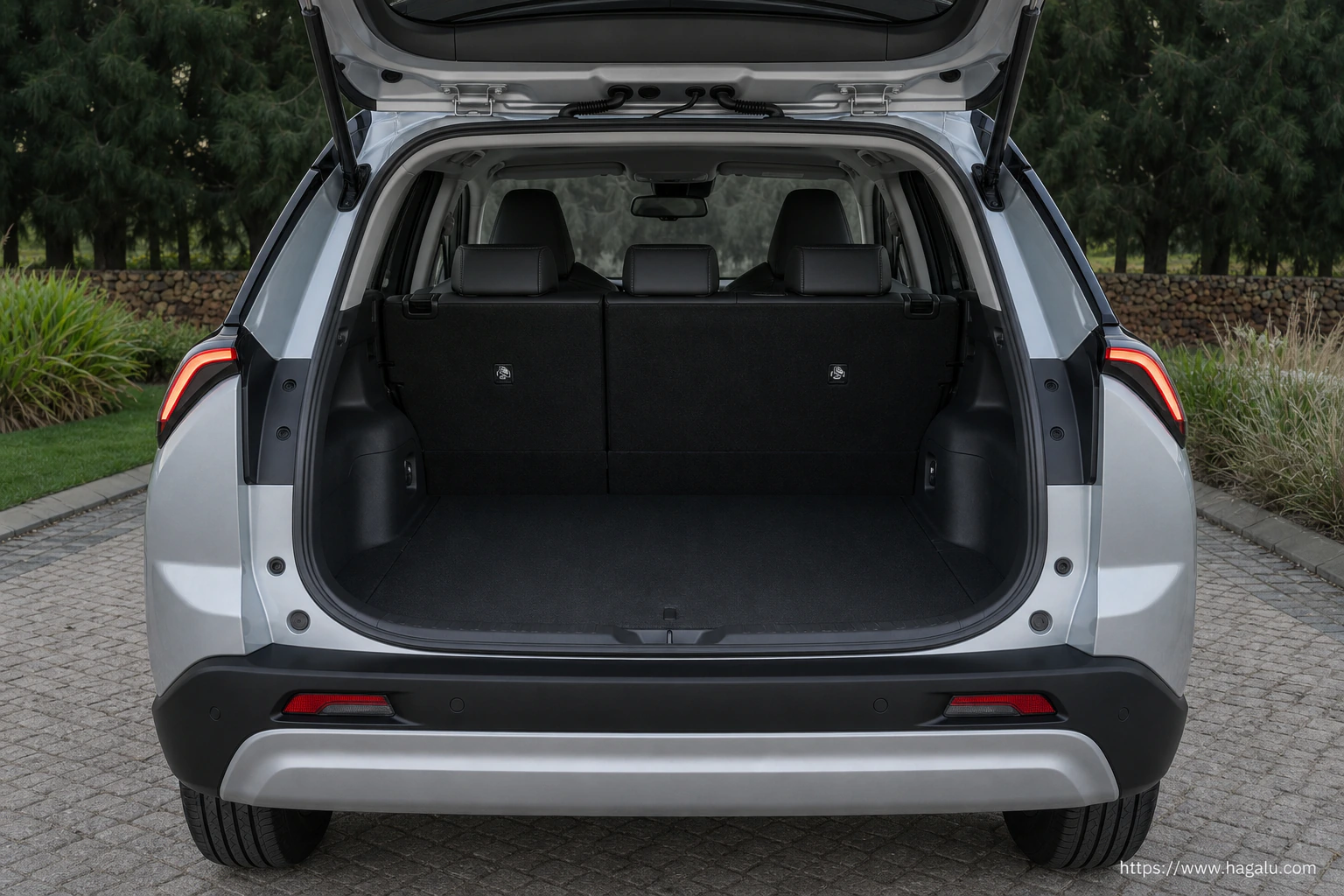 Suzuki Across interior view 5 for South African vehicle comparison