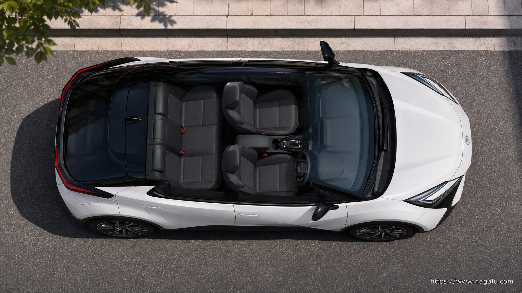 Toyota C-HR top-down seating layout showing the roof design and cabin arrangement in South Africa