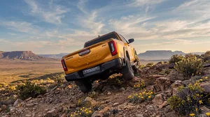 Toyota Hilux Xtra Cab exterior view 2 — South Africa 2026
