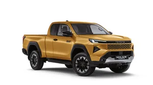 Toyota Hilux Xtra Cab exterior view 5 — South Africa 2026