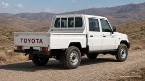 Toyota Land Cruiser 79 Double Cab exterior view 2 — South Africa 2026