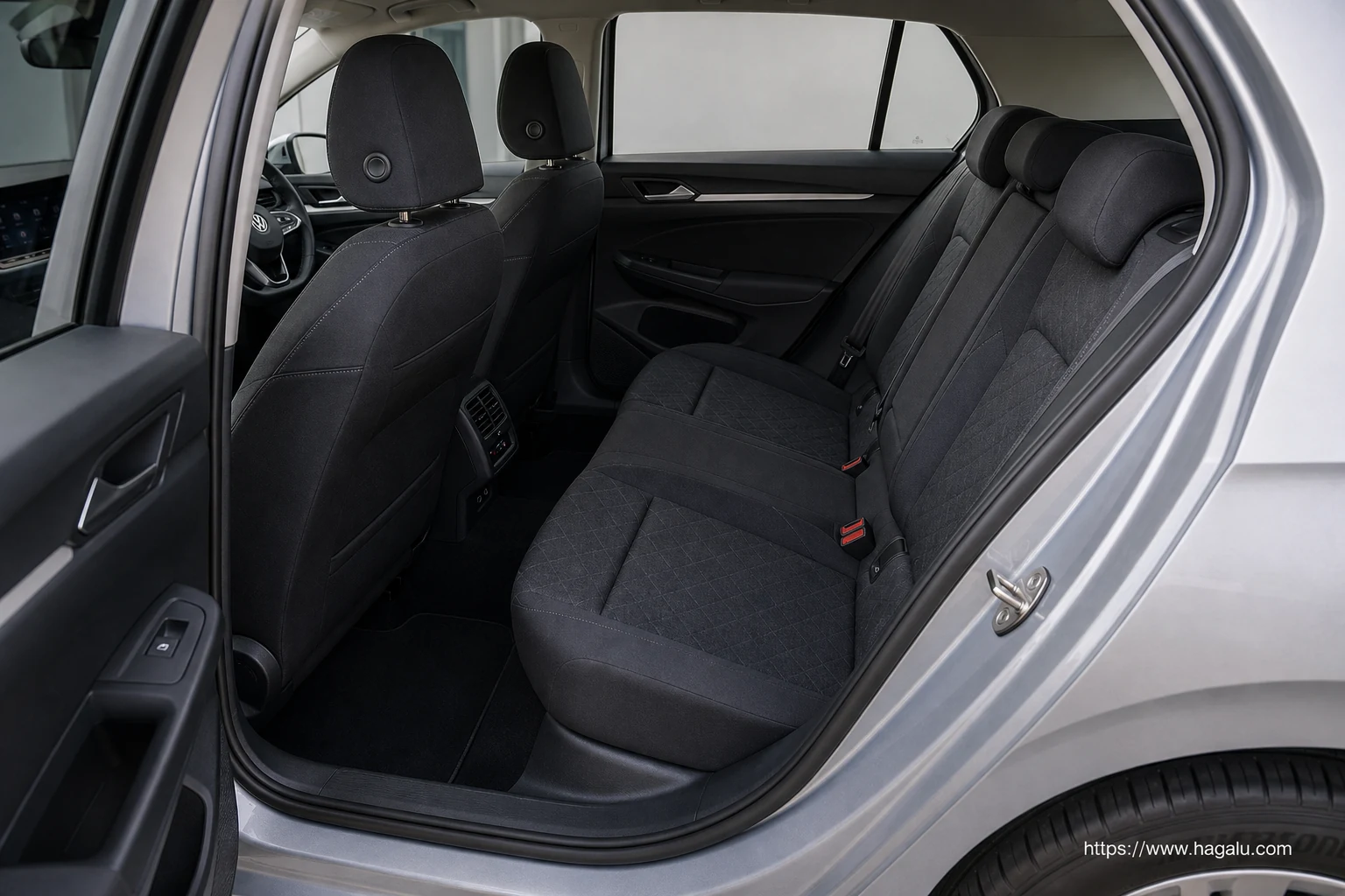 Volkswagen Golf 1.4 TSI interior view 4 for South African vehicle comparison