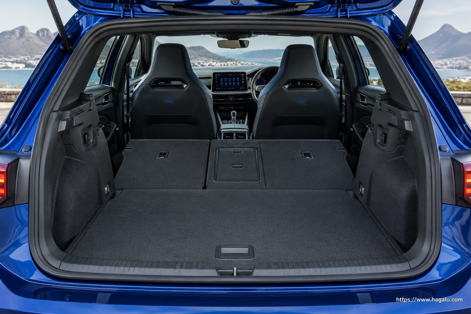 Volkswagen Golf interior view 4 for South African vehicle comparison