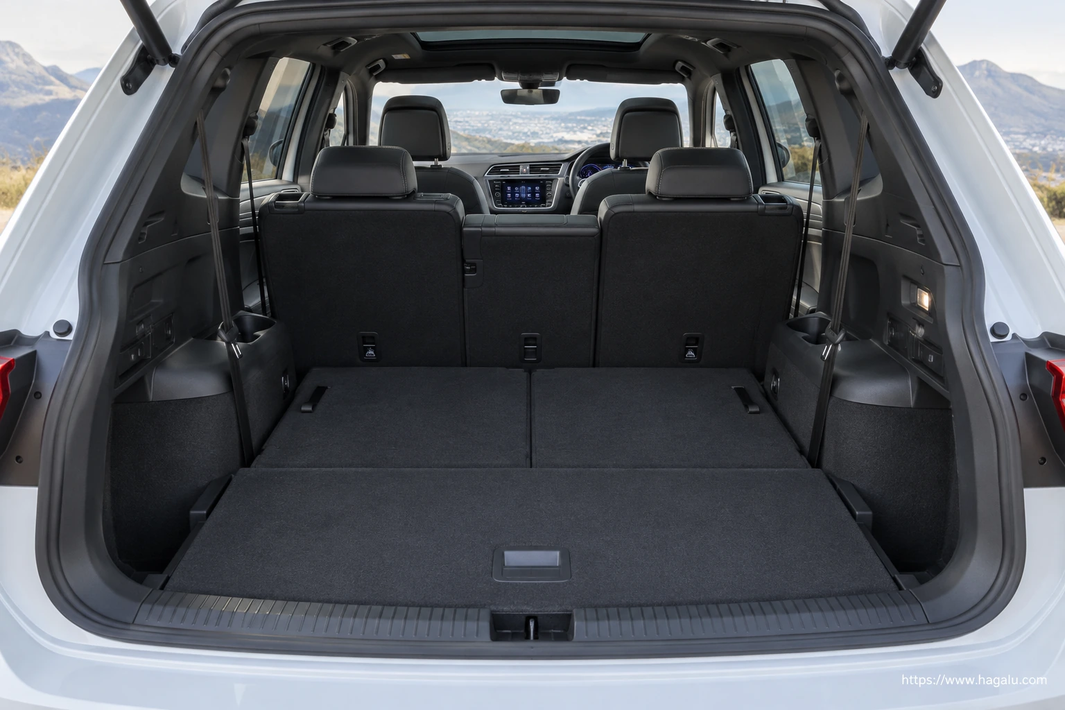 Volkswagen Tiguan Allspace interior view 4 for South African vehicle comparison
