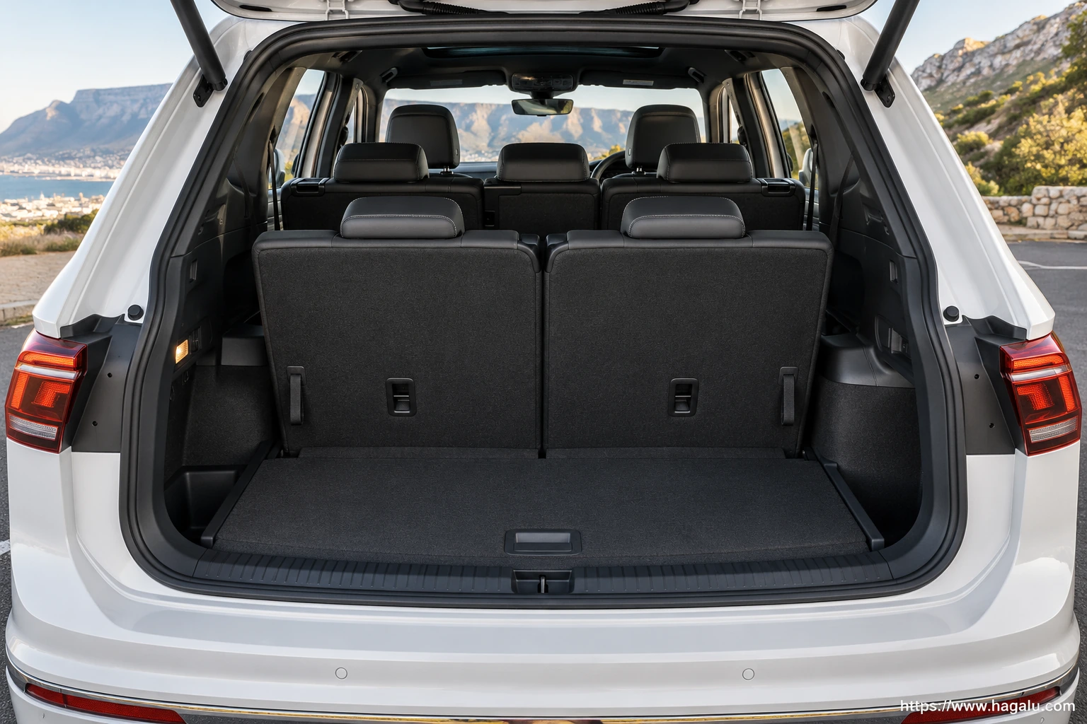 Volkswagen Tiguan Allspace interior view 5 for South African vehicle comparison