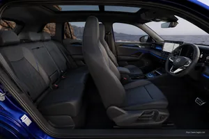 Volkswagen Tiguan interior view 3 for South African vehicle comparison