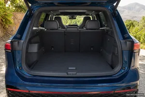 Volkswagen Tiguan interior view 5 for South African vehicle comparison
