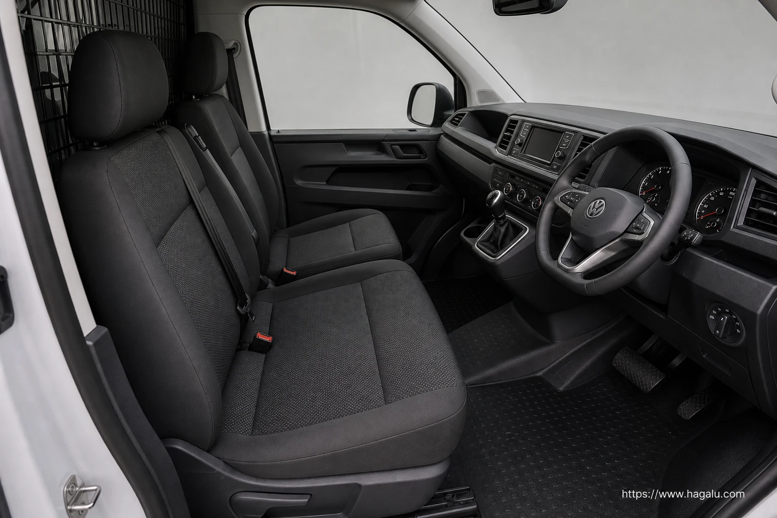 Volkswagen Transporter Vans interior view 3 for South African vehicle comparison