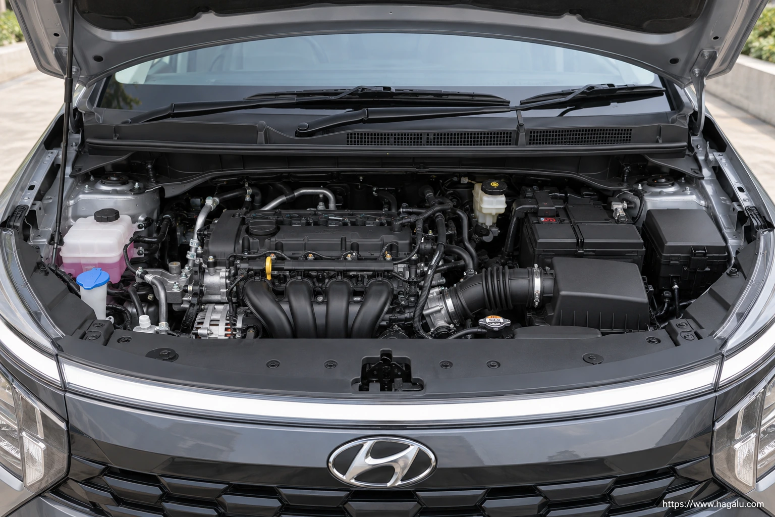 Hyundai Stargazer exterior view 5 for South African vehicle comparison