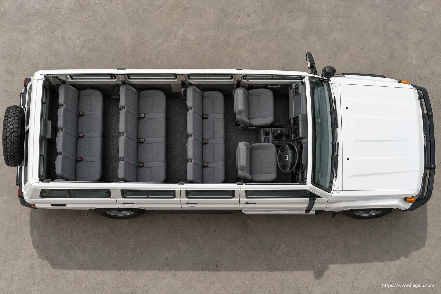 Toyota Land Cruiser 78 exterior view 4 for South African vehicle comparison