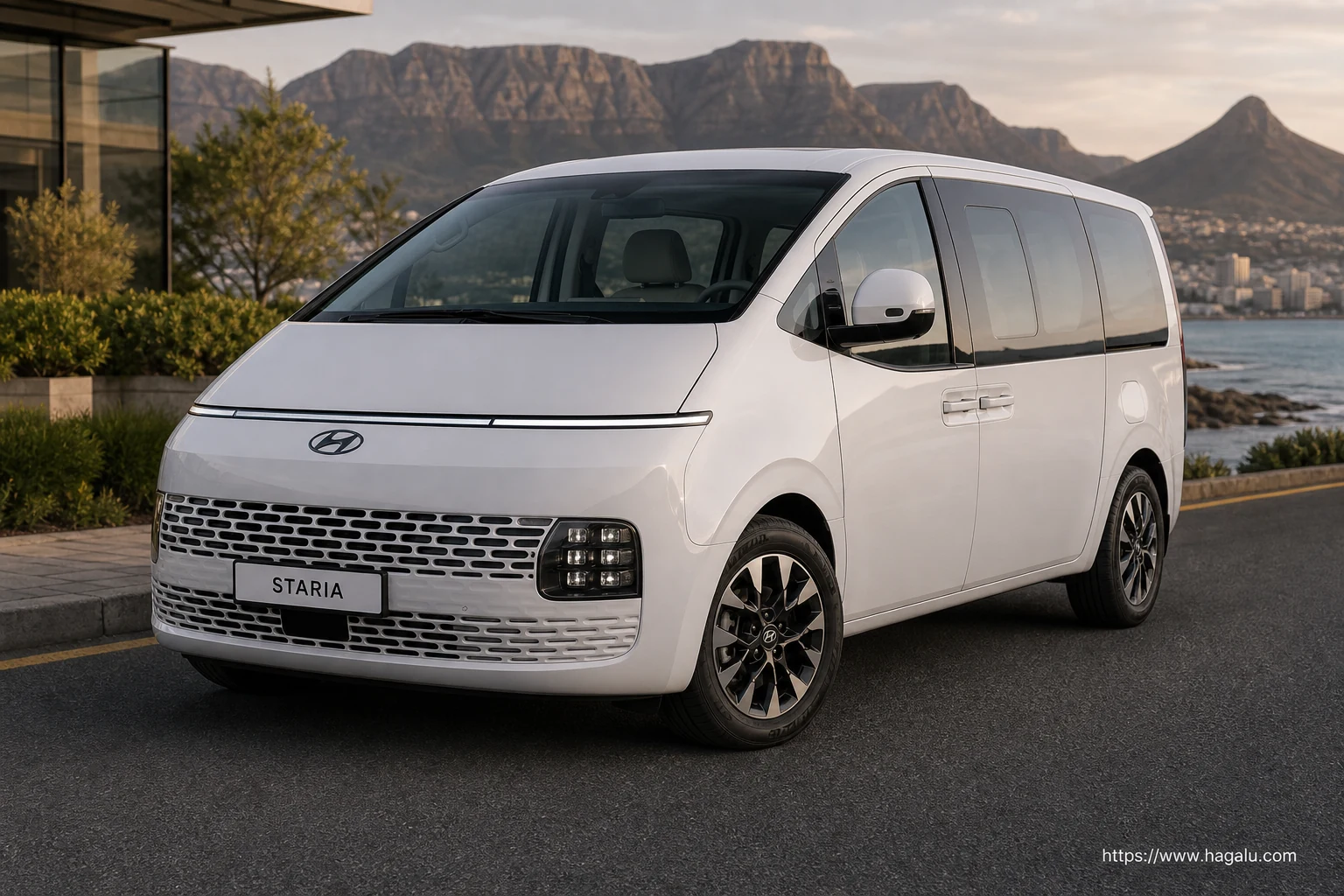 Hyundai Staria Wagon exterior view 1 for South African vehicle comparison
