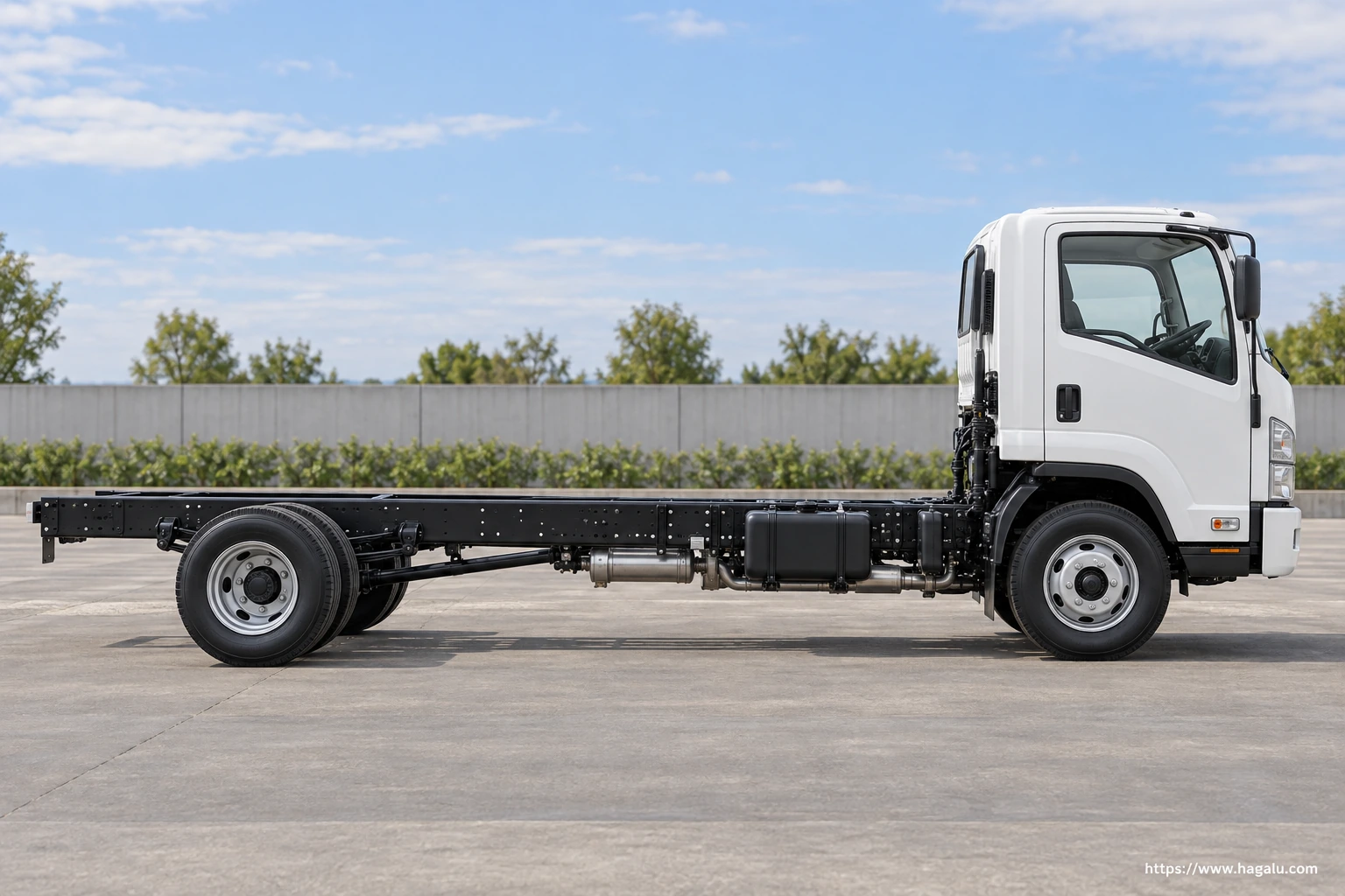 Isuzu F-Series exterior view 3 for South African vehicle comparison