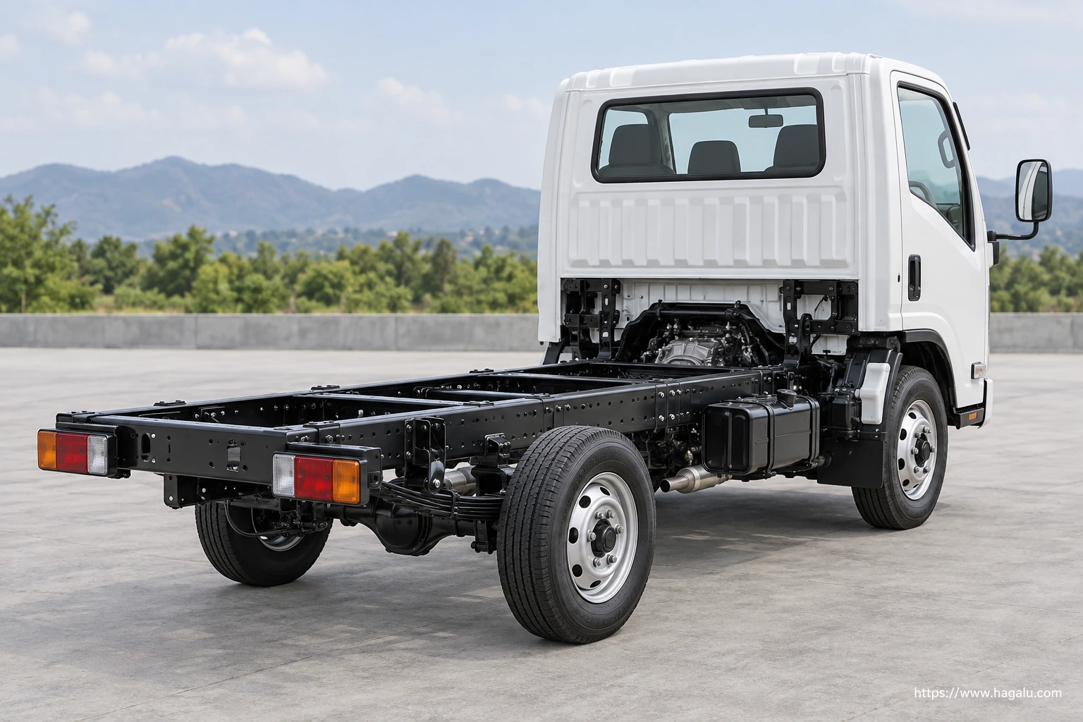 Isuzu N-Series interior view 5 for South African vehicle comparison