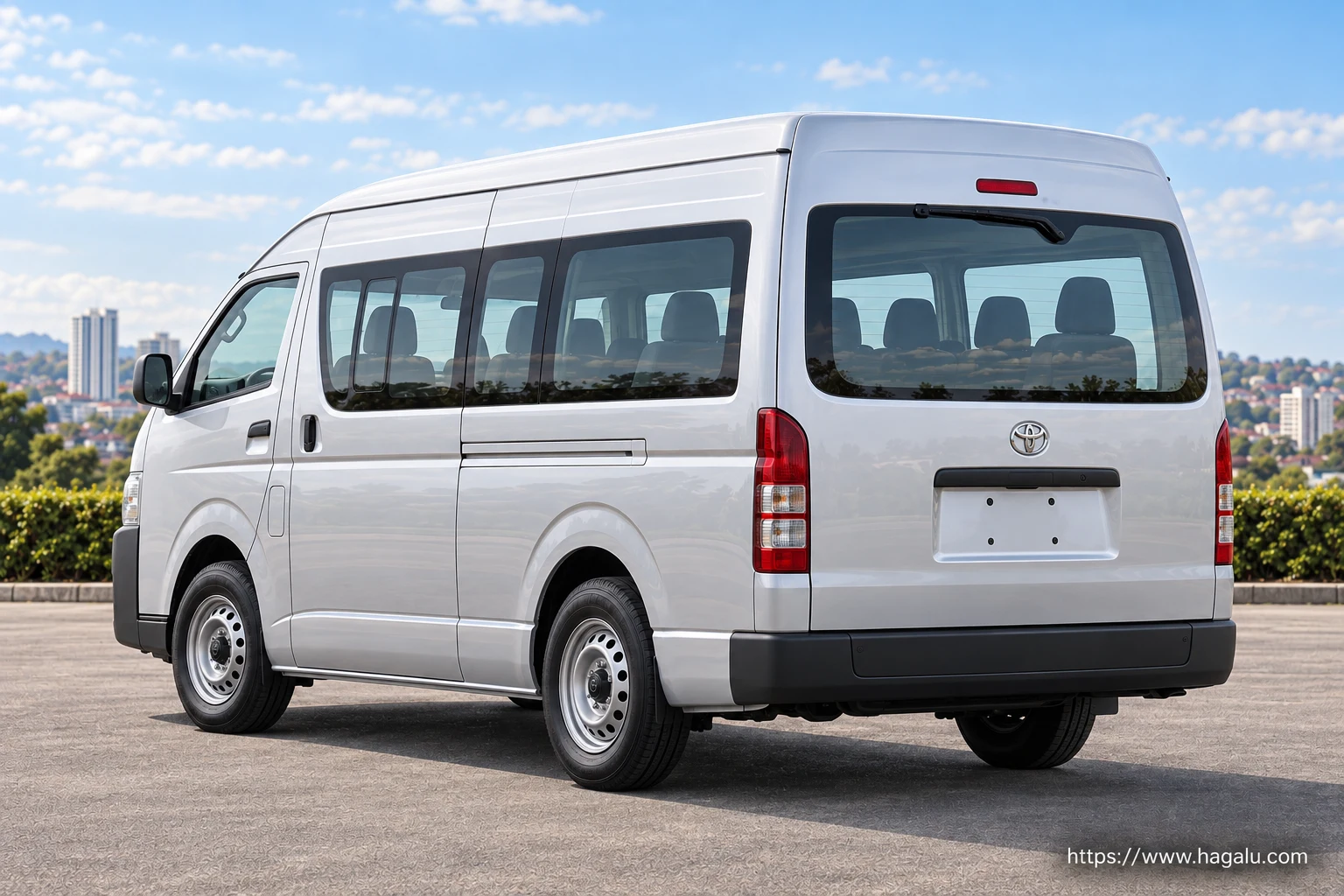 Toyota Hiace GD exterior view 2 for South African vehicle comparison