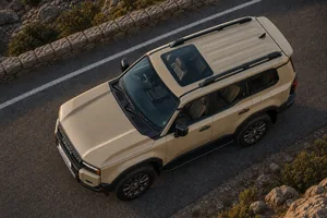 Toyota Land Cruiser Prado exterior view 4 for South African vehicle comparison