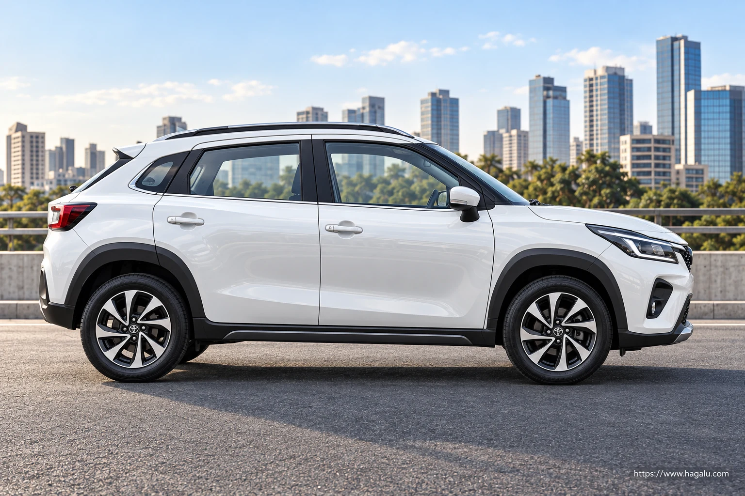 Toyota Starlet Cross exterior view 3 for South African vehicle comparison